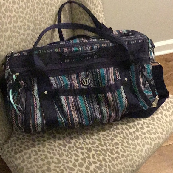 EUC Beautiful Lulu Lemon yoga bag $75